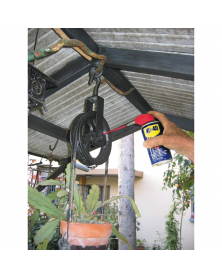Degrippant, lubrifiant, multifonction, 250 ml - WD40 | Mongrossisteauto.com