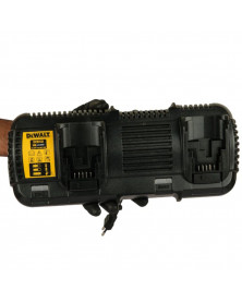 Chargeur double, XR, 18V/54V - Dewalt | Mongrossisteauto.com