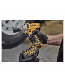 Boulonneuse a choc, ½ XR 18V 5ah-Ion, brushless DEWALT | Mongrossisteauto.com