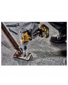Boulonneuse a choc, 1/2 “ XR 18V 5AH Li-Ion, brushless, DEWALT | Mongrossisteauto.com