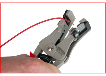 Utilisation pince à dénuder | Mongrossisteauto.com