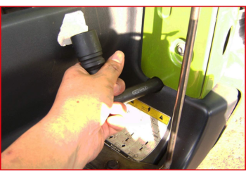 Utilisation jeu de clés cabine conducteur | Mongrossisteauto.com