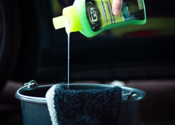 Utilisation shampoing lustrant voiture GS27 | Mongrossisteauto.com