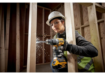 Utilisation perceuse visseuse à percussion | Mongrossisteauto.com