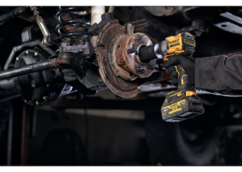 Utilisation boulonneuse sans fil Dewalt | Mongrossisteauto.com